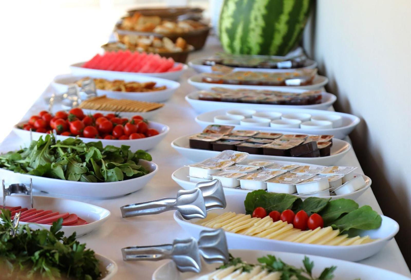 Grand Faik Hotel Çeşme 外观 照片