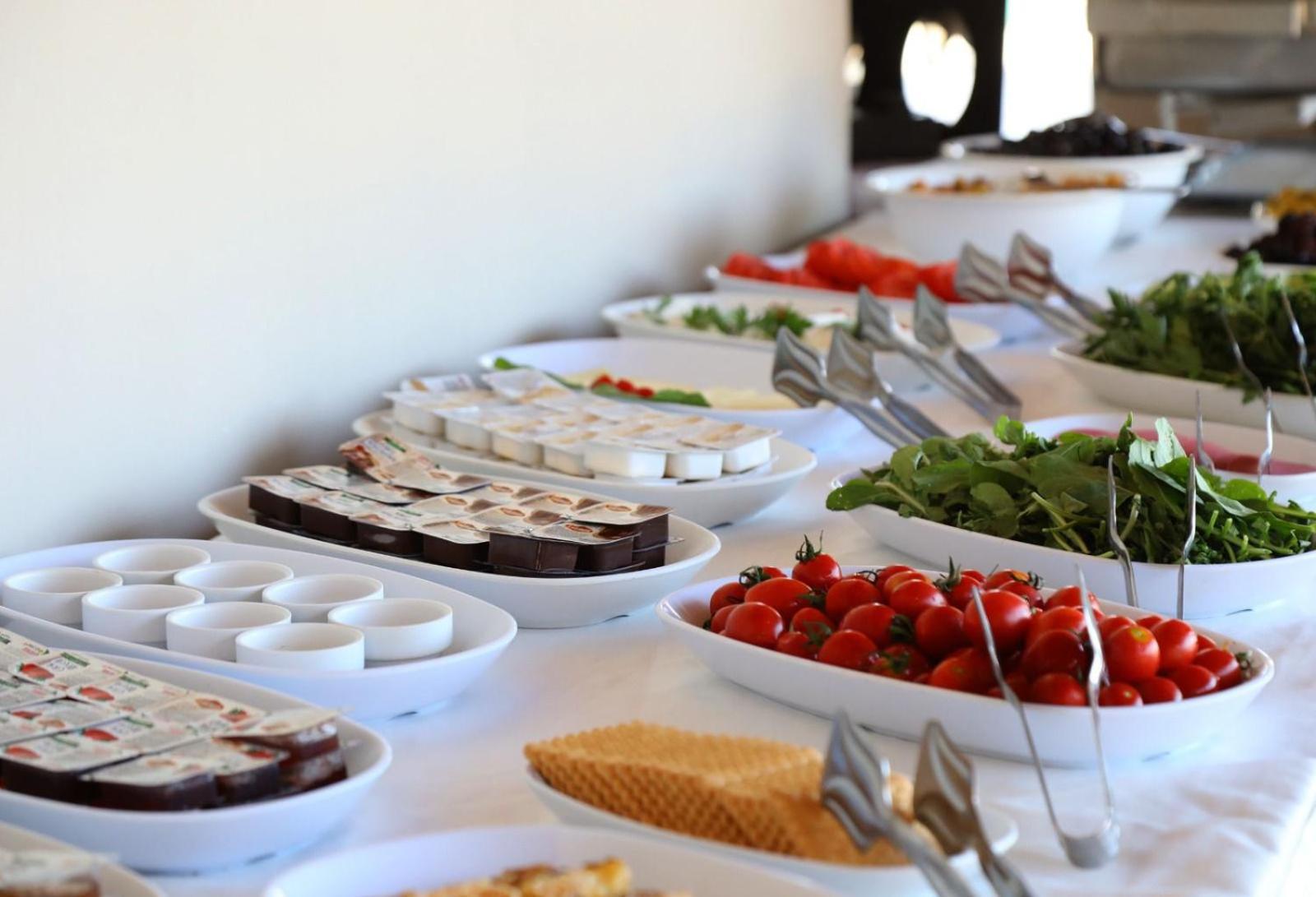 Grand Faik Hotel Çeşme 外观 照片