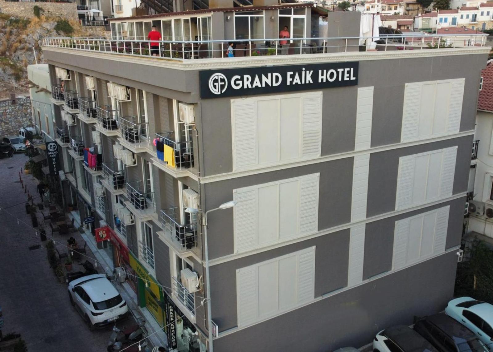 Grand Faik Hotel Çeşme 外观 照片