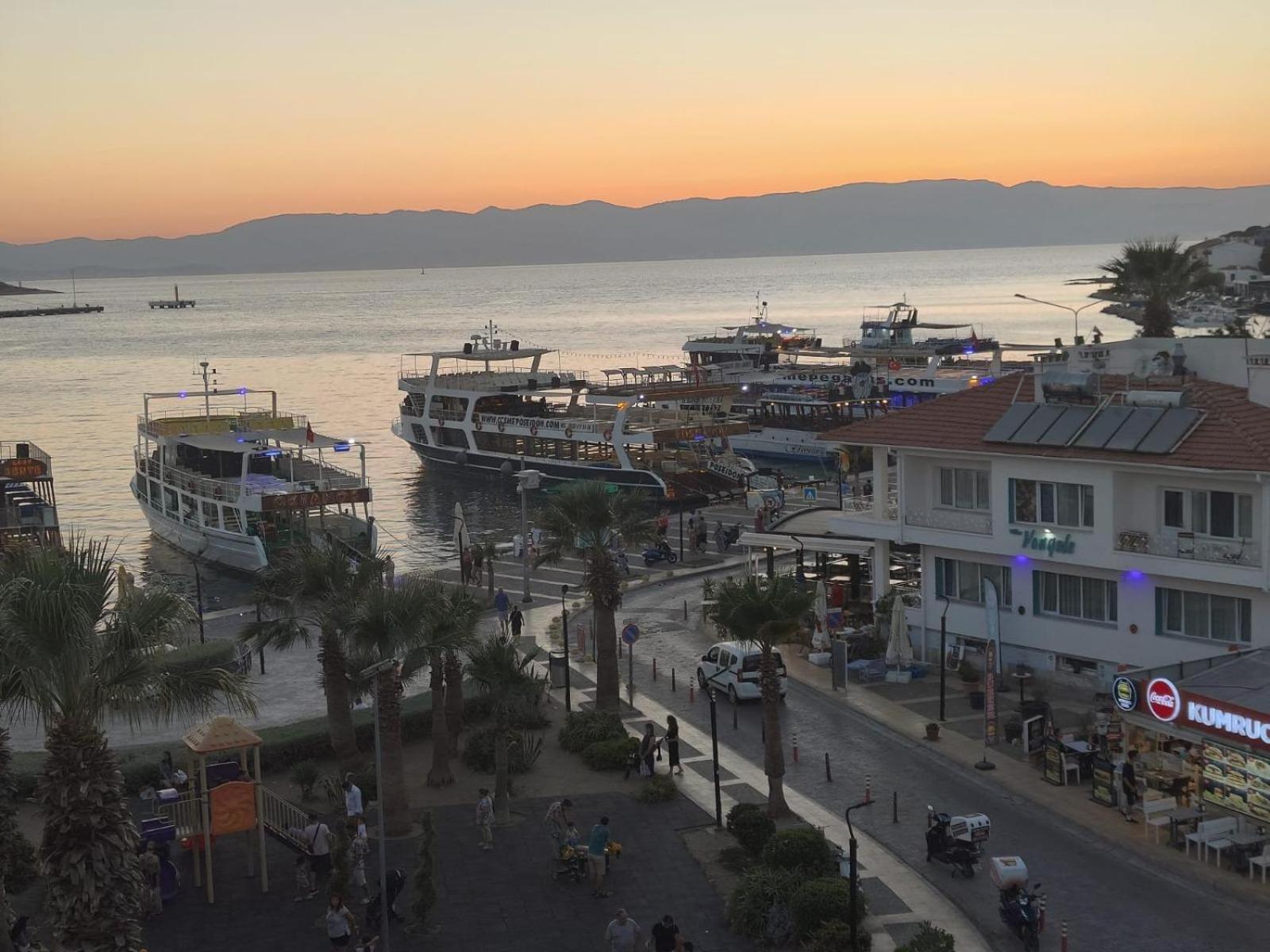 Grand Faik Hotel Çeşme 外观 照片