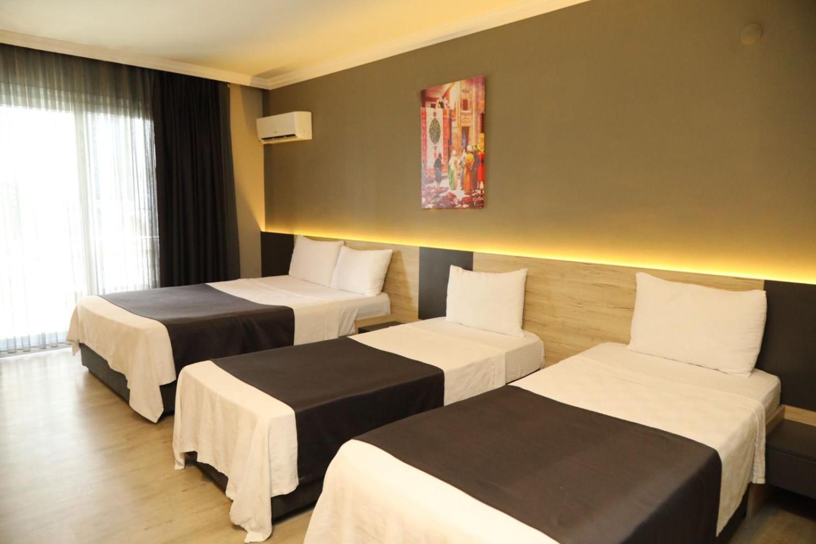 Grand Faik Hotel Çeşme 外观 照片